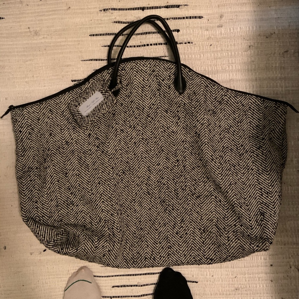 Luggage / duffel bag